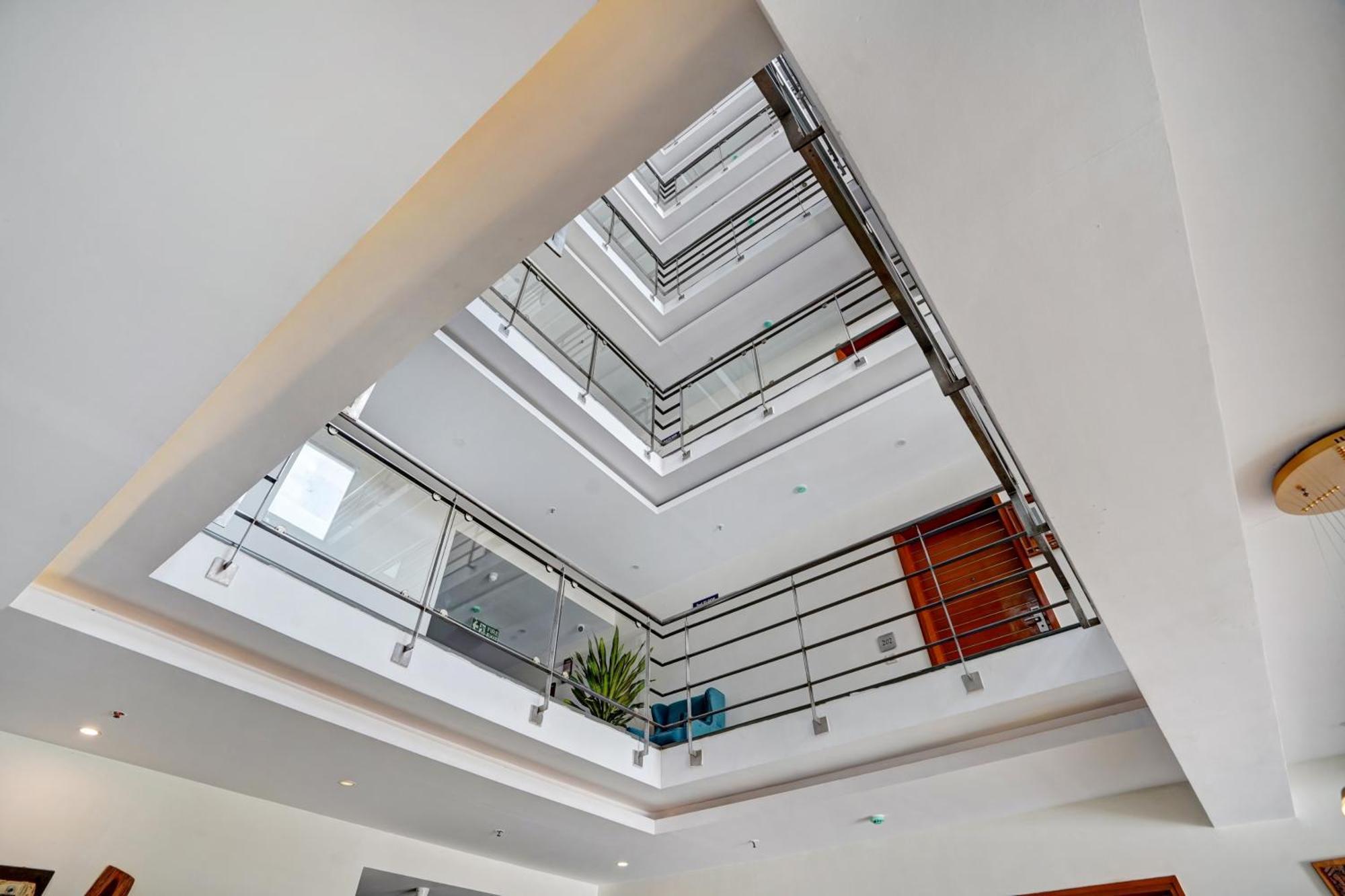 Astra Hotels & Suites - Marathalli Bangalore Buitenkant foto