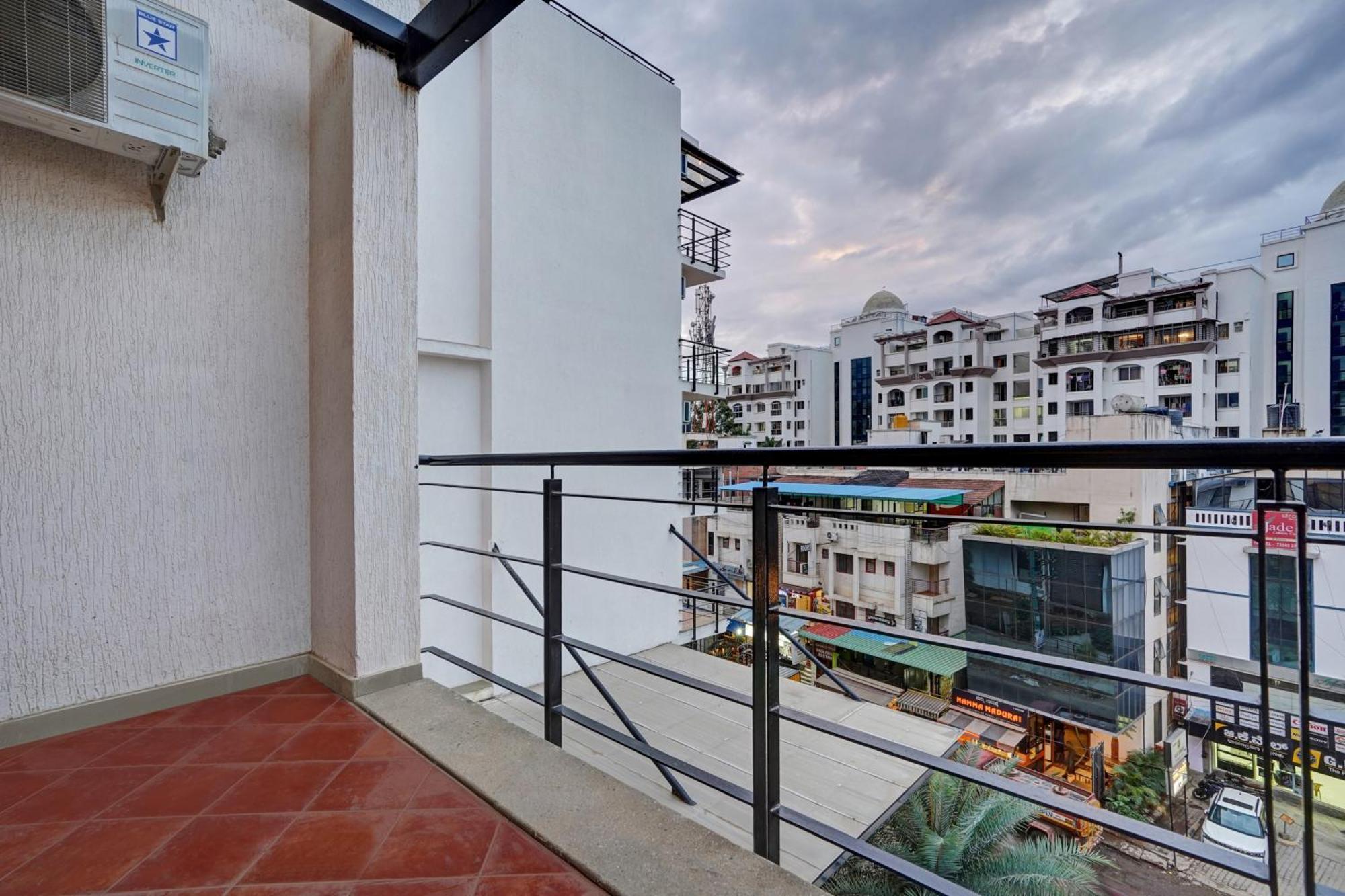 Astra Hotels & Suites - Marathalli Bangalore Buitenkant foto