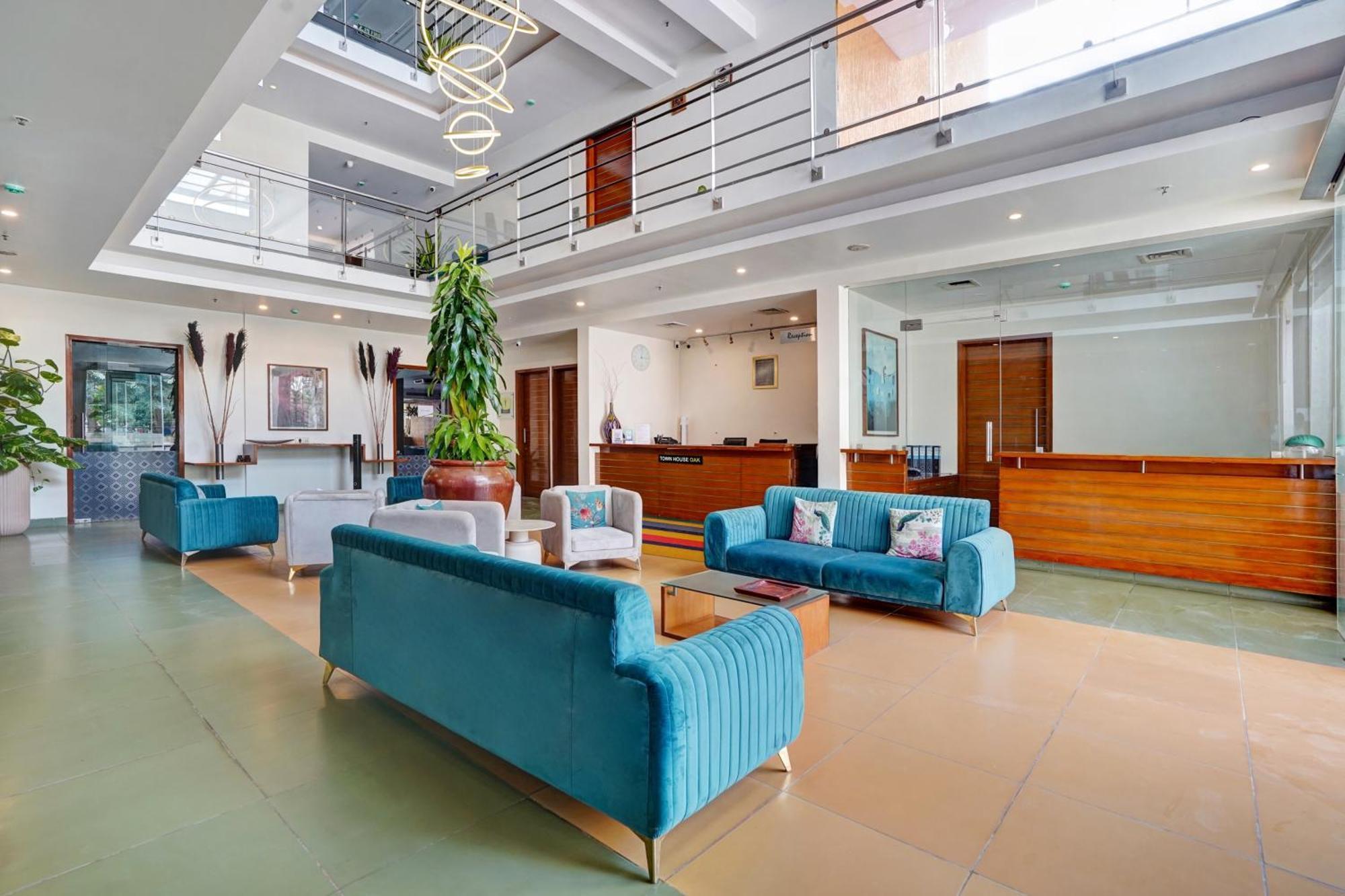 Astra Hotels & Suites - Marathalli Bangalore Buitenkant foto